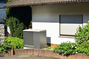 Heizungsgesetz, Wärmewende, Sanierungsdruck – warum Eigentümer nicht panisch, sondern strategisch handeln sollten